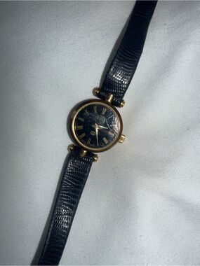 Vintage Gucci Watch with Black Leather Wrist Band